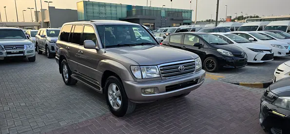 Toyota Land Cruiser 2004 - Reliable V8 4WD