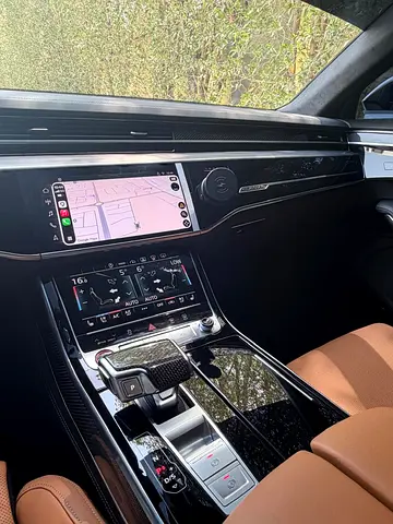 2025 AUDI S8 照片 4