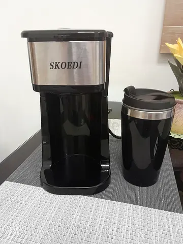 Skoedi Single-Serve Coffee Maker with Travel Mug - Used