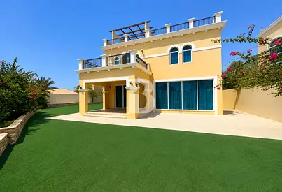 Single Row | Great Condition | Huge Plot