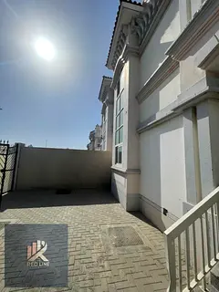 **Villa for Annual Rent in Al Ramla – Corner Location** This villa features a spacious layout and 