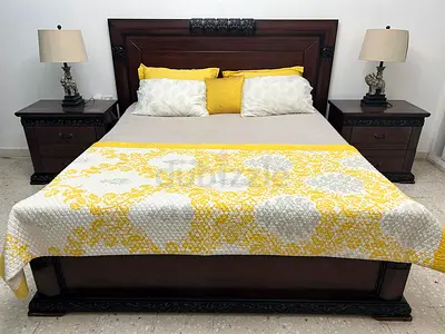 KingSize Wooden Bedroom Set from HomesRUs