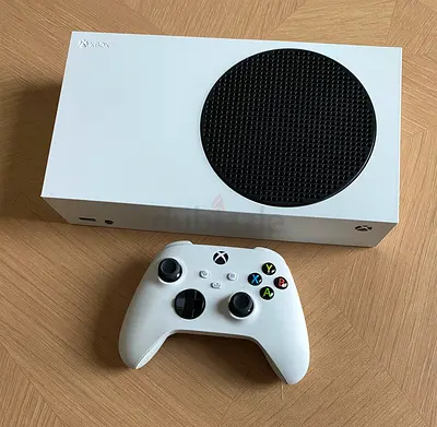 Xbox Series S 512 Gb With 1 Controller - Barely Used