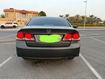 2010 Honda CIVIC — фото 3
