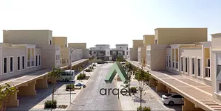 Vastu | Single Row | Stone throw from lagoon