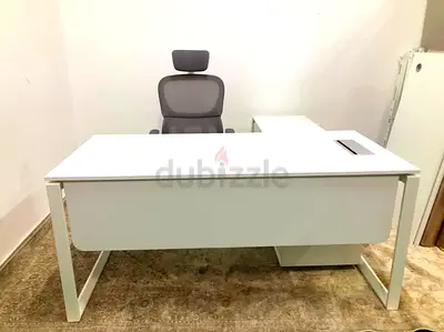 Modern L-shaped white executive desk