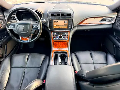 صورة 12 لـ 2018 Lincoln CONTINENTAL