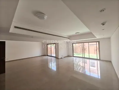 Premium Layout l Vacant and Ready to Move