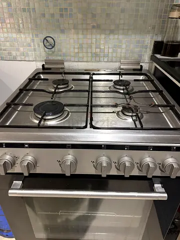 Vestel 4-Burner  Gas Cooker with oven (Good and clean Condition)