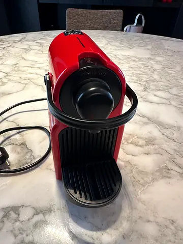 Nespresso Essenza Mini by Krups