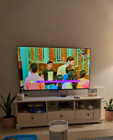 SKYWORTH 58 inch LED Smart  Google TV mounted - Good working condition