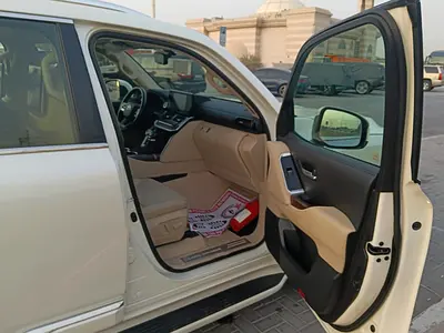2025 Toyota LAND CRUISER — миниатюра 10