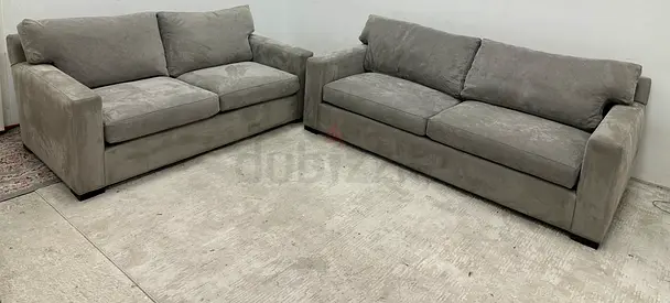 Looks great condition crate&barrel sofa set