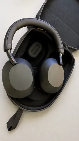Sony WH 1000XM5 Wireless Noise Cancelling Headphones