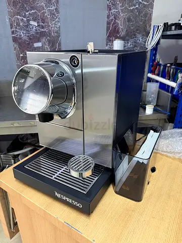 nespresso momento 100 coffee machine