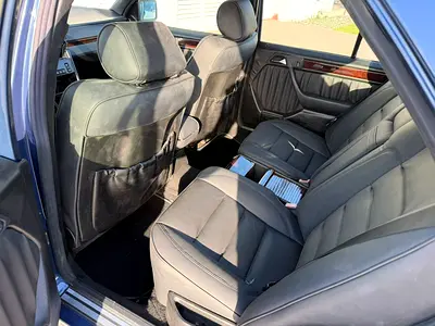 صورة 8 لـ 1993 Mercedes-BENZ E-CLASS