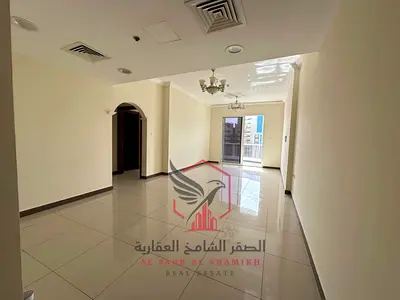 اجمل واكبر غرفة وصالة ببلكونة وباركن شهر وجيم مجانا في أجمل أبراج الشارقة شامل جميع الخدمات بتشطيب حديثة ومساحات واسعة.
