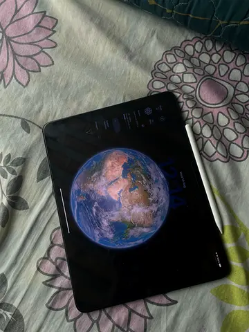 iPad Pro 13 inch with Apple Pencil (Good condition)