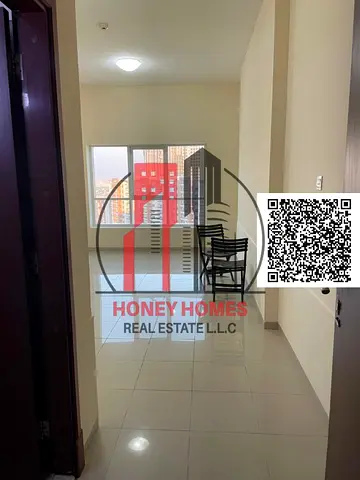 Higher Floor 1 BHK For Sale in Pearl Towers , 315k Only