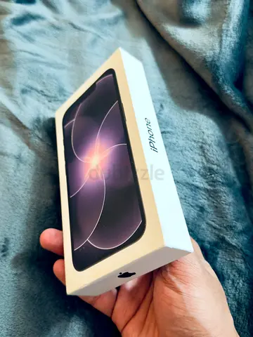 Apple iPhone 17e Black