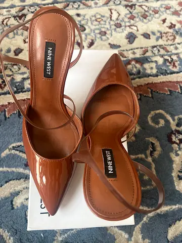 Nine West brown patent leather pointed slingback heels, size available