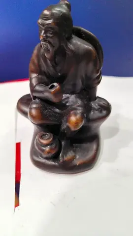 Resin wood sculpture 11cm length,8cm height