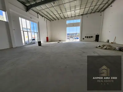 مجمع شبرات صناعية بموقع استراتيجي للإيجار في الجرف الصناعية 2 عجمان فرصة مميزة لأصحاب الأنشطة الصناعية والتجارية الباحثين عن موقع عملي