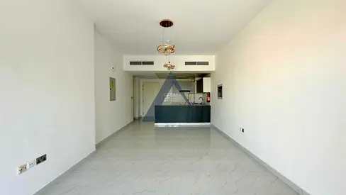 Maids room | Low floor | spacious layout