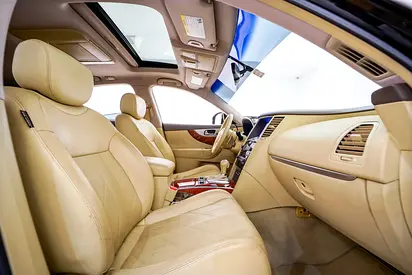 2015 Infiniti QX70 照片 15