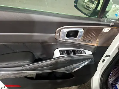 2024 KIA SORENTO thumbnail 6