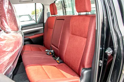 صورة 9 لـ 2026 Toyota HILUX
