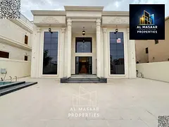 For sale: Classic villa with high-end finishing, including air conditioning, swimming pool, elevator