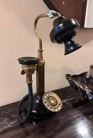 Telephone decor (vintage style)