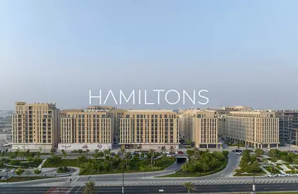 Stylish Apartment | Near City Centre Convenience | Resale