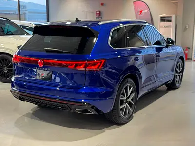 صورة 2 لـ 2024 Volkswagen TOUAREG