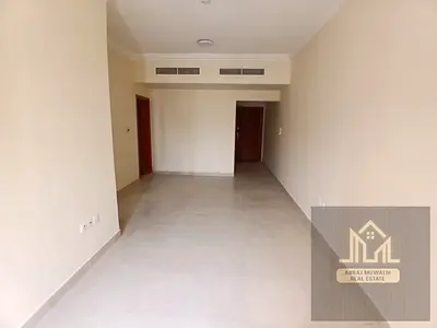WOW \\ LAVISH \\ HOT OFFER \\ LUXRY APPARTMENT \\ FAMILY BUILDING \\ AFFORDABLE PRICES\\ only indian family with two washroom