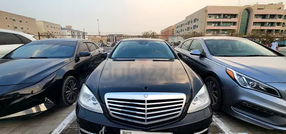 Mercedes-Benz C-Class C400 hybrid 2011 - Japanese Specs - Excellent Condition