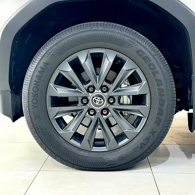 2025 Toyota PRADO 照片 16