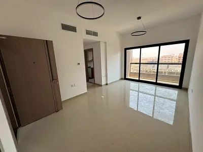 � للإيجار السنوي في عجمان – الجرف 3 �