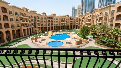 Pool View | Prime Location | Chiller Free