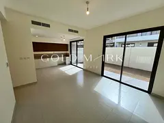 Community Specialist|Premium Unit |Great Condition