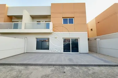 Single Row | Huge L Shaped and Landscped Garden