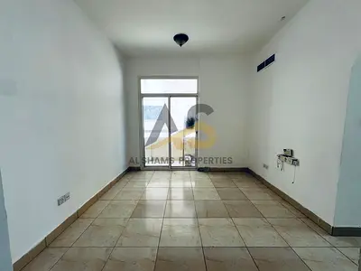 2BHK WITH 3 BALCONYS FOR FAMILY