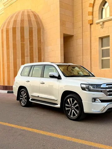 2018 Toyota LAND CRUISER — фото 3