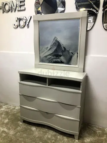 3-Drawer Dressing table with Mirror