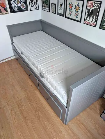 Hemnes Daybed with two mattresses