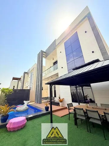 For sale, including registration fees: a luxurious villa with 4 bedrooms and a super deluxe swimming pool in Al Zahia area, opposite the services.