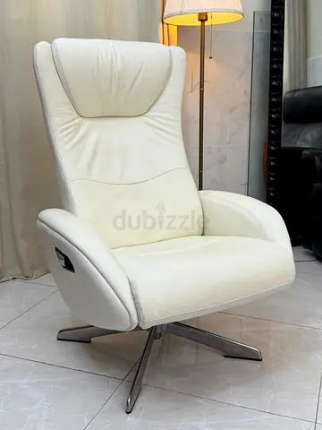 White Leather Ergonomic Recliner Chair