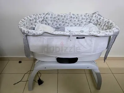 Used bedside baby bassinet / cradle in good condition