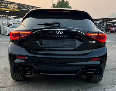 2017 Infiniti Q30 照片 11